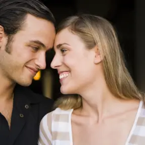 12 erreurs à éviter en début de relation : conseils pour bien démarrer